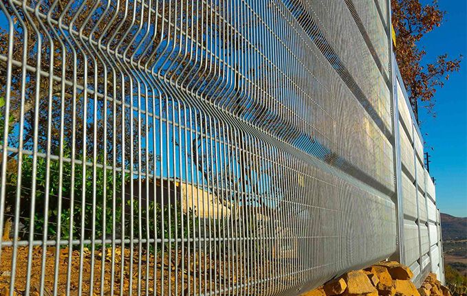 Why Do We Use Clear View Fence?